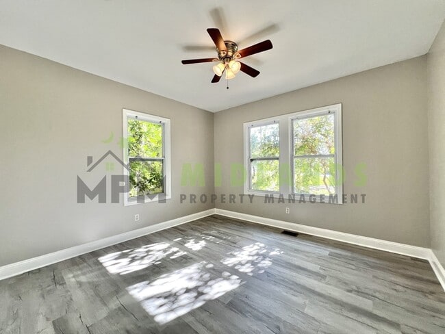 Building Photo - 3202 Belvedere Dr