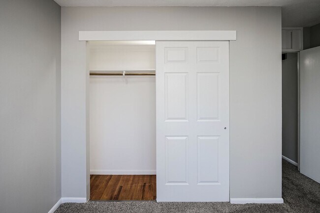 Building Photo - Spacious 3-Bedroom Apartment in Millard!