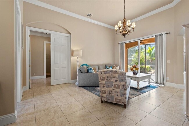 Building Photo - 5829 NW Zenith Dr