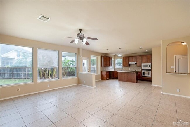 Building Photo - 18 Fairmont Ave