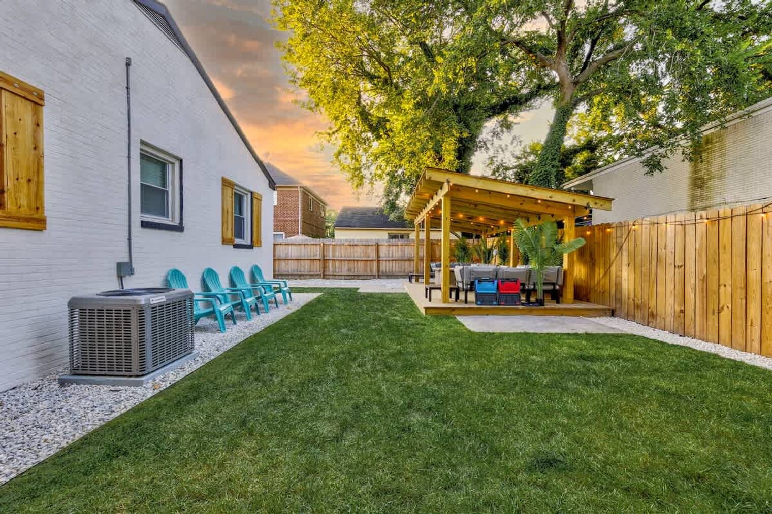 Building Photo - 172 Cherry St