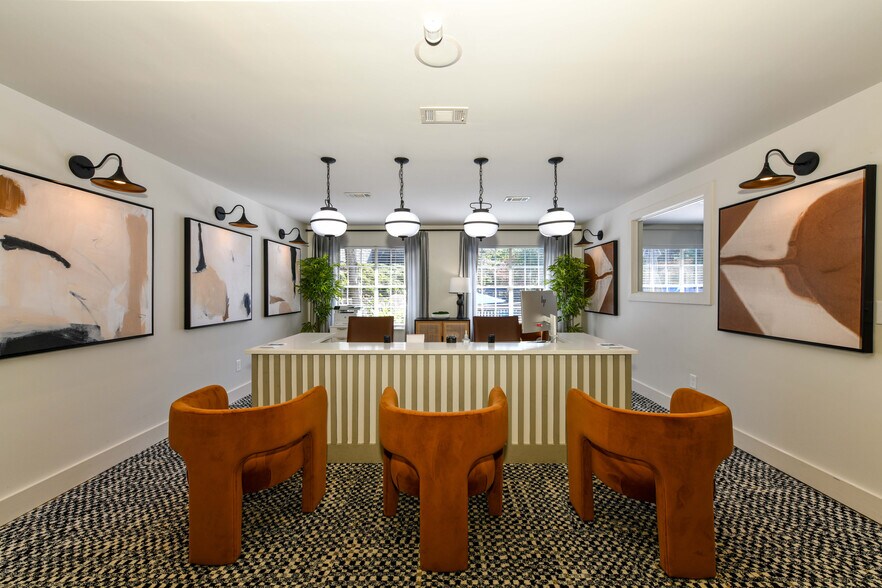 Building Photo - Avana Cityview