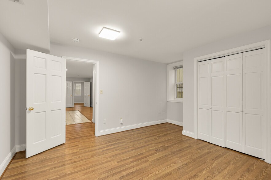 Building Photo - 1316 Irving St NW