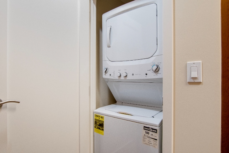 Building Photo - 5410 La Jolla Blvd