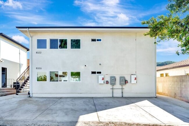 Building Photo - Move-In Ready Luxury: A Flawlessly Upgraded Sunland Retreat