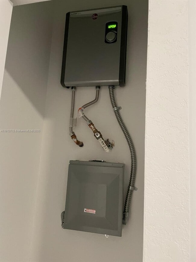 Building Photo - 25308 SW 135th Ave