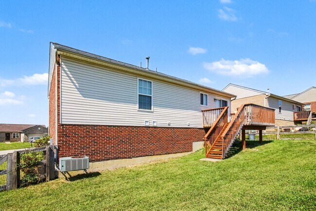 Building Photo - 6224 Baymiller Ln