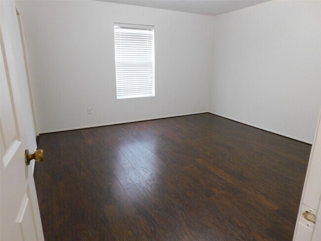 Building Photo - 19130 Yaupon Ranch Dr