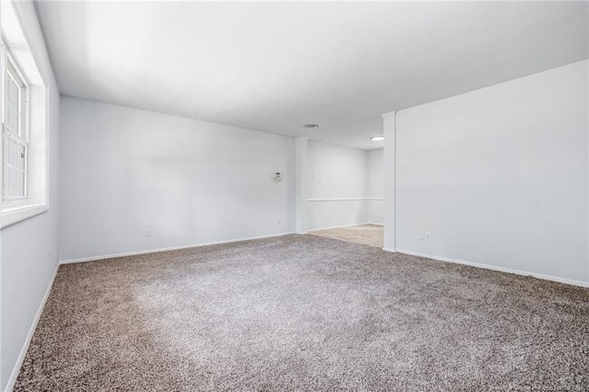 Building Photo - 2326 Barrington Cir
