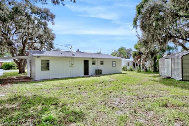 Building Photo - 4621 Starfish Ave