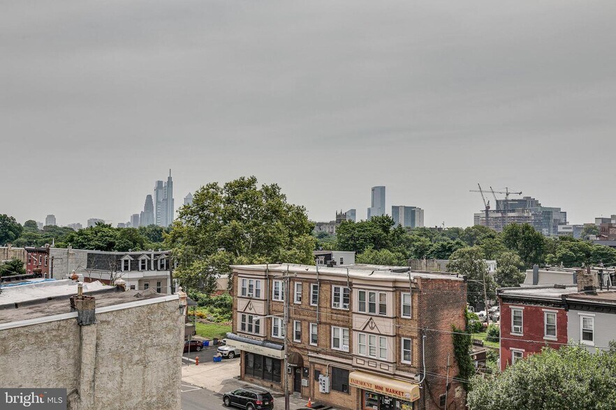 Building Photo - 707 N 40th St