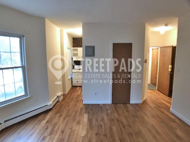 Building Photo - 1 bedroom in Boston MA 02130