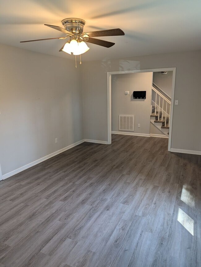 Building Photo - POCAHONTAS VILLAGE