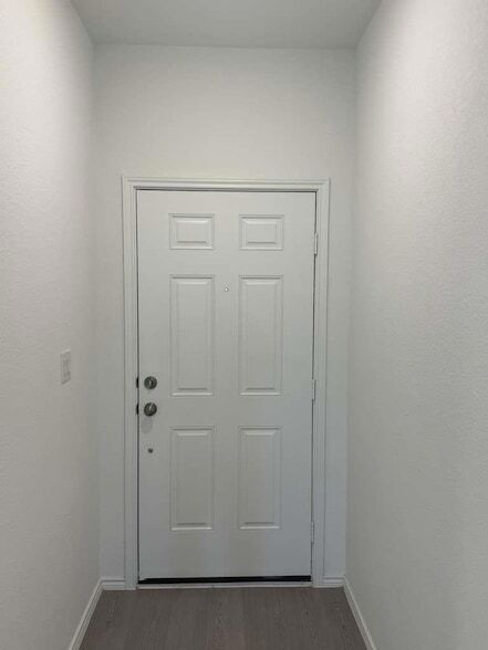 Building Photo - 623 Sormonne Lp