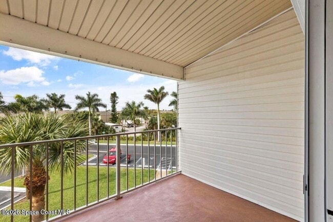 Building Photo - 1801 Island Club Dr