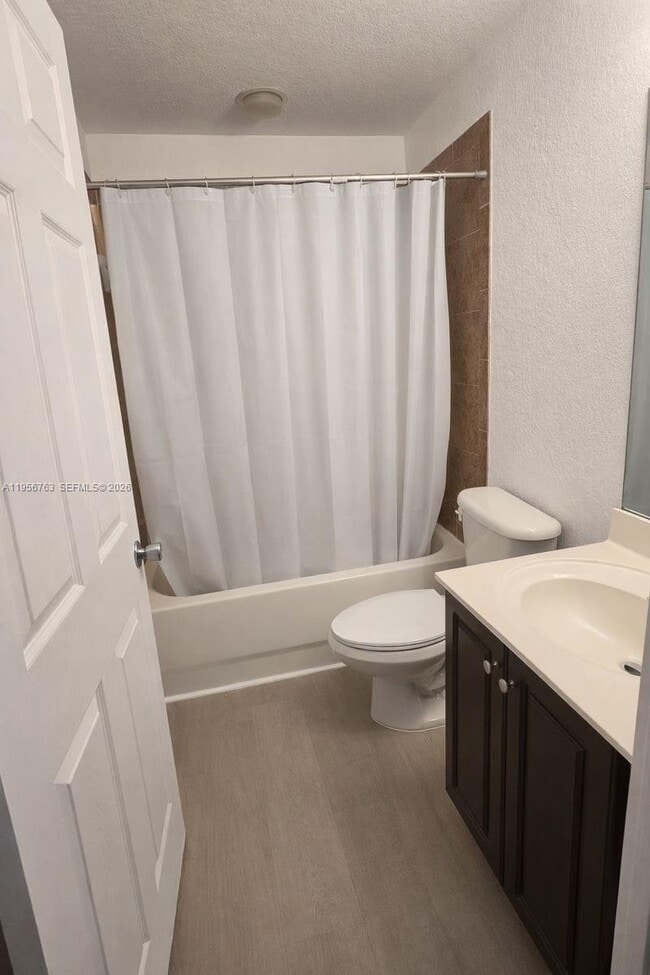 Building Photo - 6036 SW 19th Ct