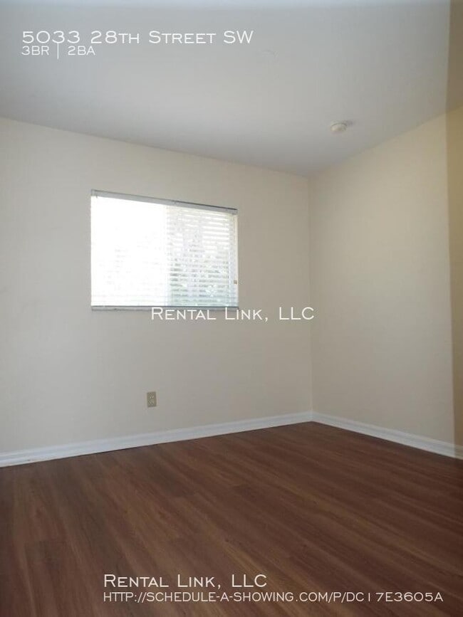 Building Photo - Lehigh Acres Duplex For Rent