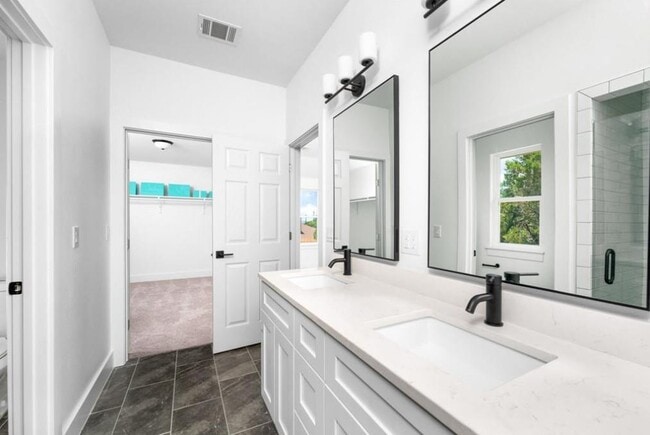 Building Photo - 5102 Moss Point