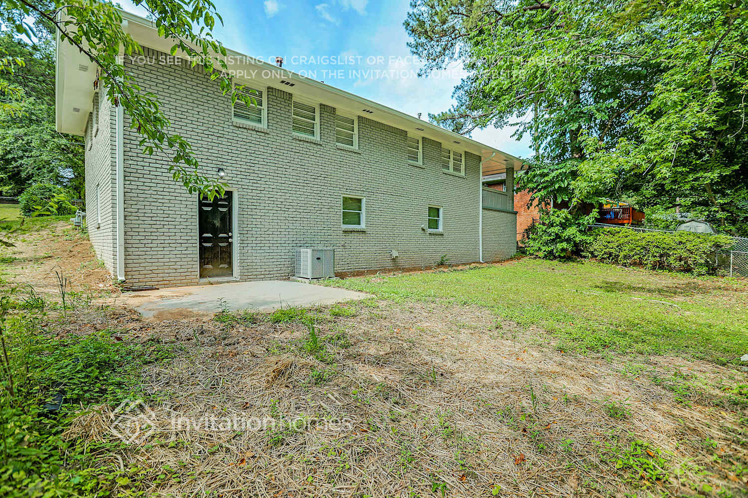 Building Photo - 3582 Highwood Dr SW