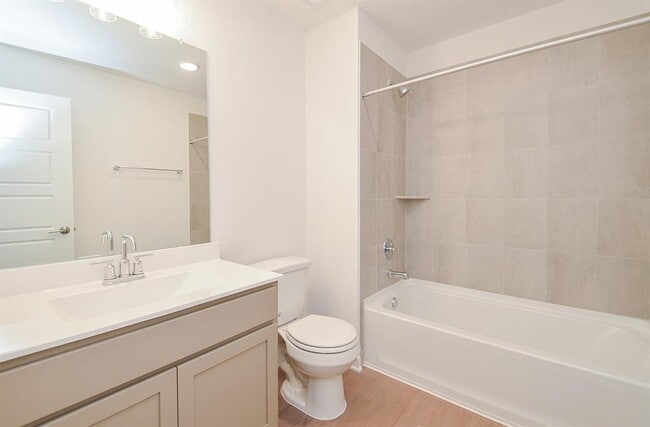 Building Photo - 1607 Blue Cypress Dr