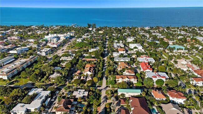 Building Photo - 514 11th Ave S