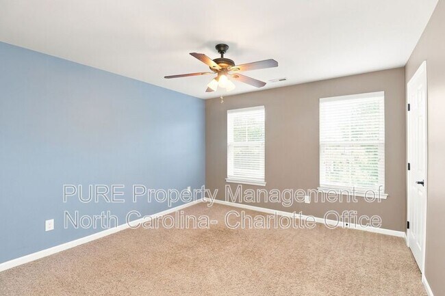 Building Photo - 3007 Fallondale Rd
