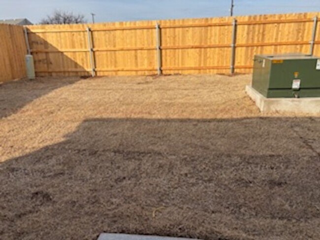 Building Photo - FIRST MONTH FREE - Beautiful New Home!