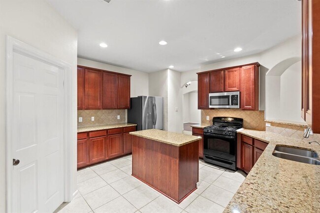 Building Photo - 16710 Jelly Park Stone Dr