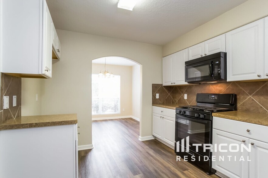 Building Photo - 11727 Abby Ridge Way