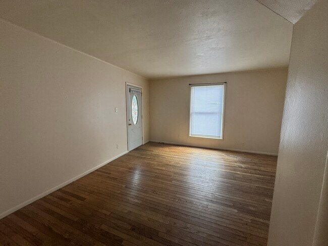 Building Photo - 500 S Lincoln St