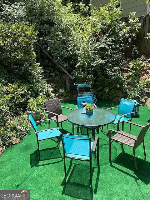 Building Photo - 302 Hascall Rd NW