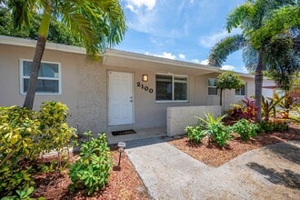 Building Photo - 2100 N Seacrest Blvd
