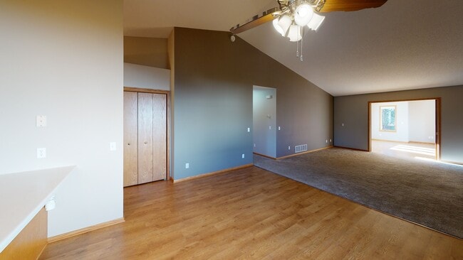 Building Photo - 2504 10th St SW