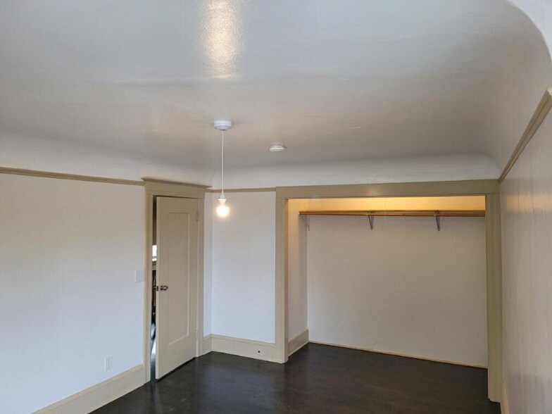 Building Photo - 2605 Fulton St