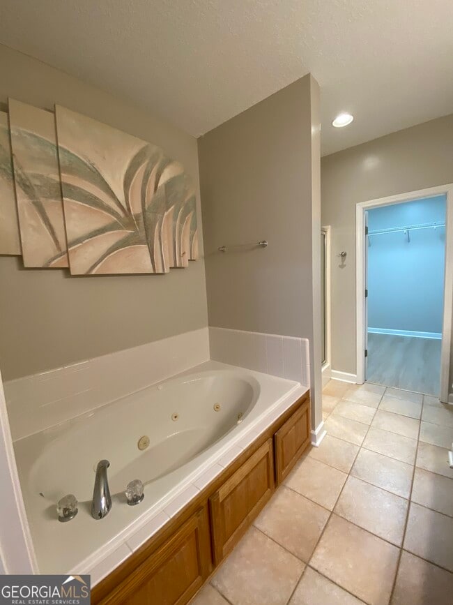 Building Photo - 126 Kathryne Bailey Dr