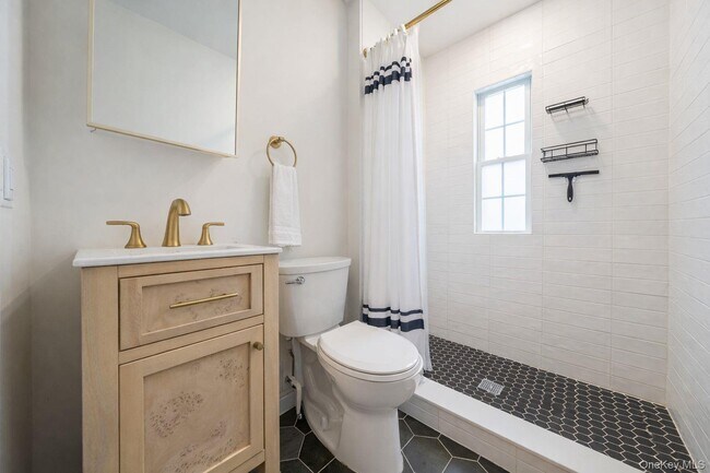 Building Photo - 93 West St