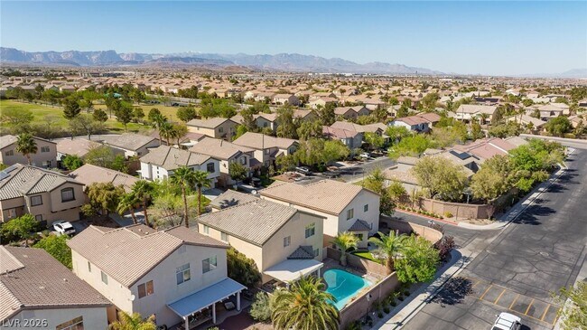 Building Photo - 10980 St Rafael St