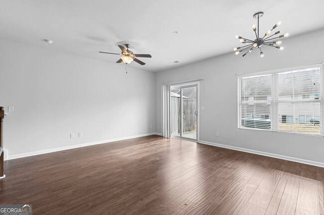 Building Photo - 1969 Old Dogwood