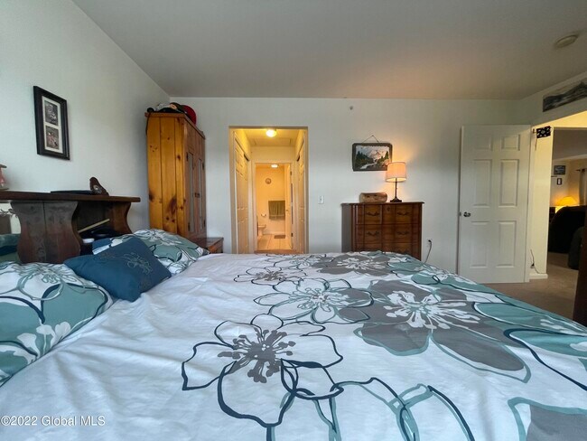 Building Photo - 15 Kempton Pl