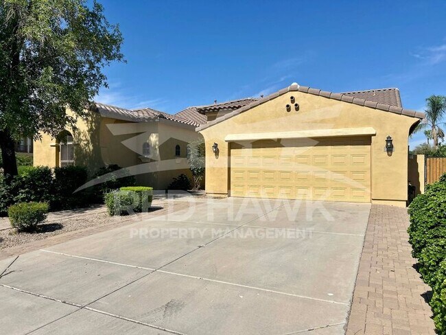 Building Photo - 4190 S Santa Rita Way