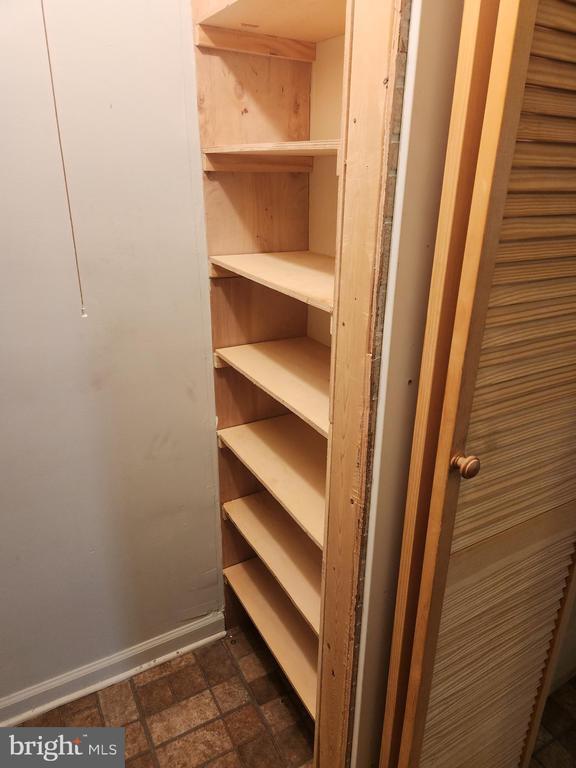 Building Photo - 9606 Jefferson St