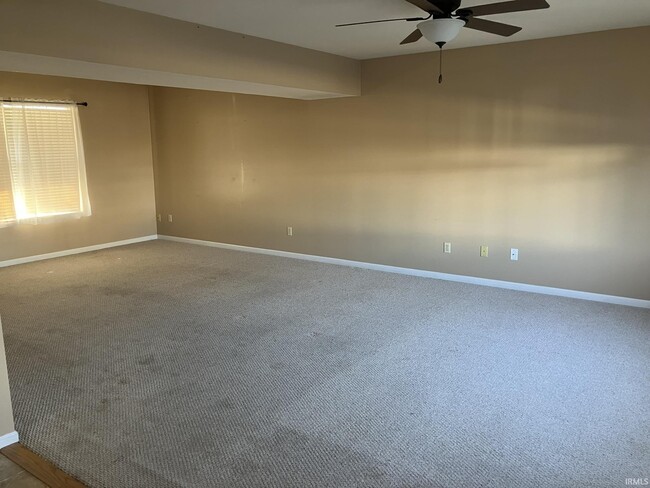 Building Photo - 9509 Hidden Village Pl