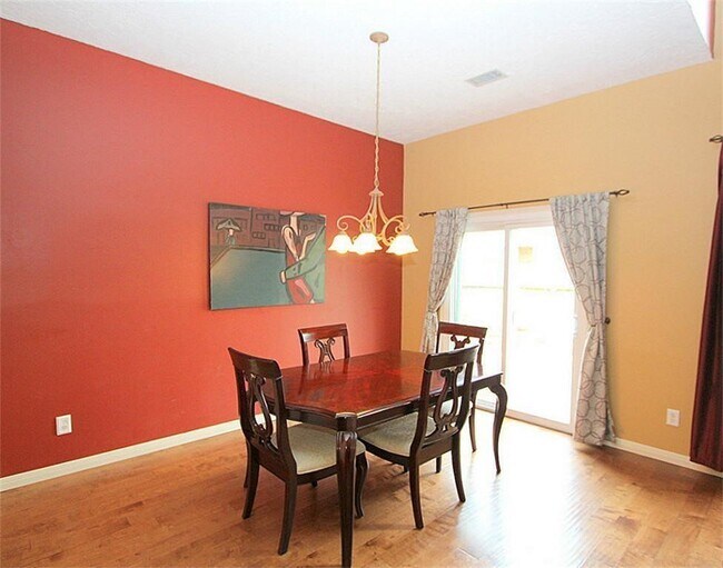 Building Photo - 12111 Sturdivant St