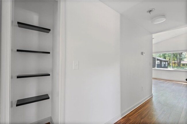 Building Photo - 3119 Piper Dr