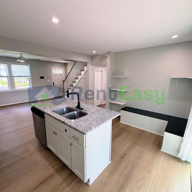 Building Photo - 3316 Dunkirk Ave