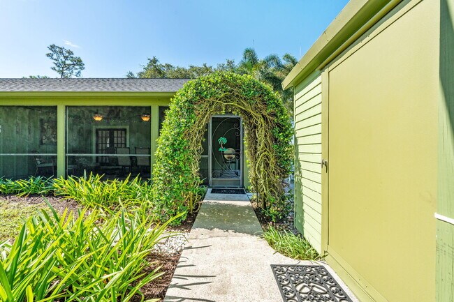 Building Photo - 11989 Persimmon Blvd