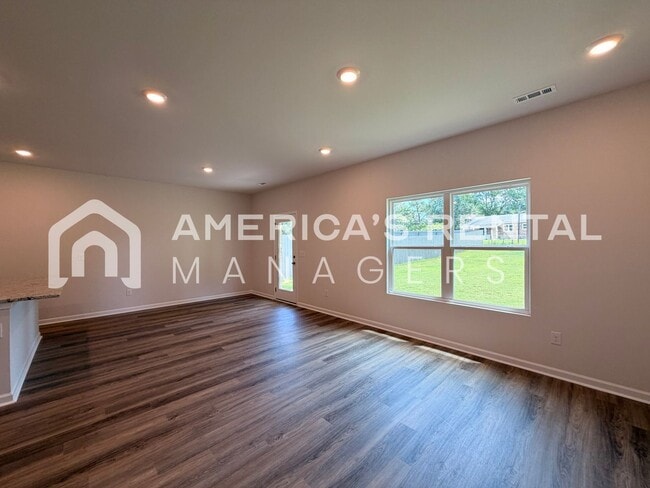 Building Photo - 169 Cattail Ct