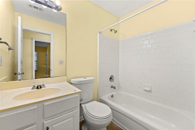 Building Photo - 3345 Oxwell Dr NW