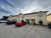Building Photo - 1000 Ranchway Dr
