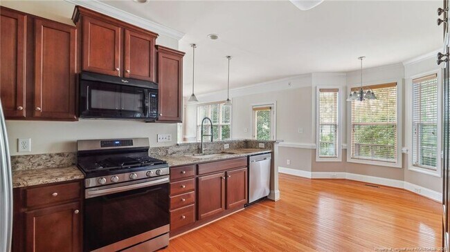 Building Photo - 736 Kensington Park Rd